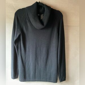 Liz Claiborne sweater. Black turtleneck. Size S.